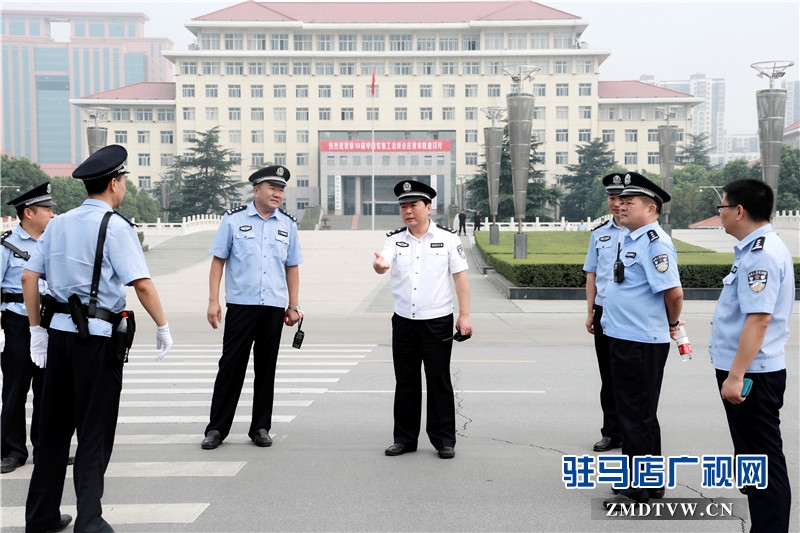 數(shù)千名民警為2016年中國農(nóng)產(chǎn)品加工業(yè)投資貿(mào)易洽談會勝利召開保駕護航