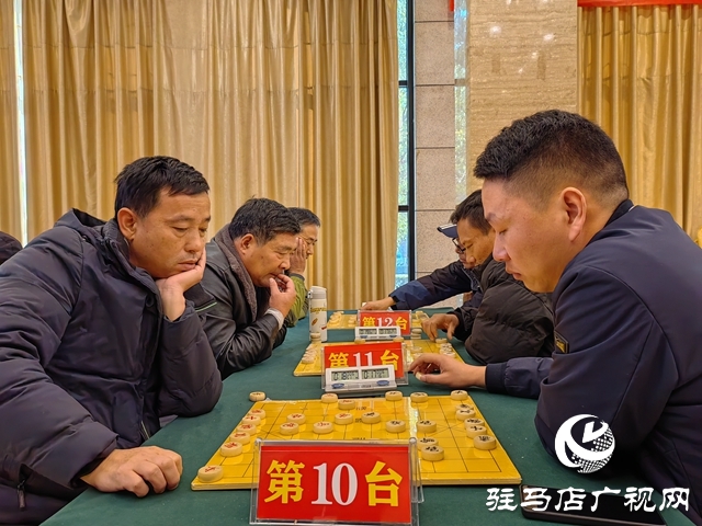 全國象棋業(yè)余棋王賽河南賽區(qū)駐馬店站象棋比賽舉行